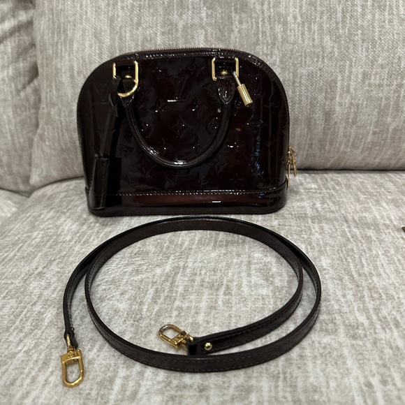 💎✨EXCELLENT 💎✨LOUIS VUITTON Monogram Vernis Alma BB w/DUSTY/COA - Picture 6 of 16